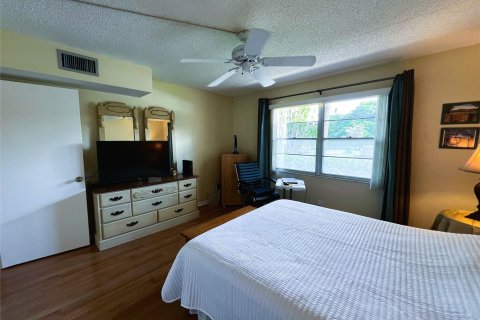 Condo in Coconut Creek, Florida, 2 bedrooms  № 1183670 - photo 21