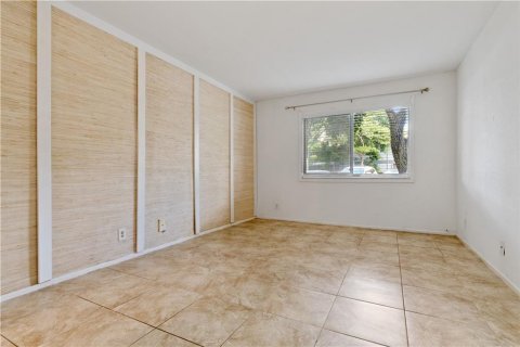 Condo in Oakland Park, Florida, 2 bedrooms  № 1223621 - photo 5