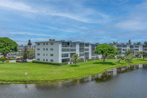 Copropriété à vendre à Boca Raton, Floride: 2 chambres, 83.24 m2 № 1223581 - photo 2