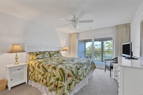 Condo in Placida, Florida, 2 bedrooms  № 1015588 - photo 21