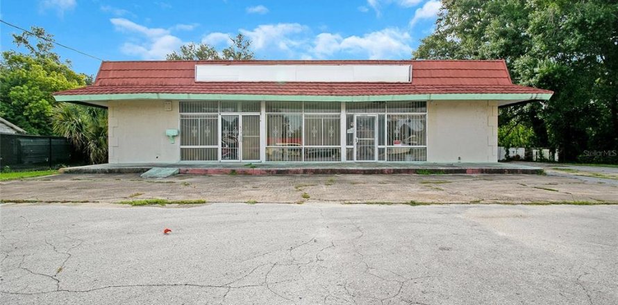 Commercial property in Orlando, Florida 208.1 sq.m. № 910343