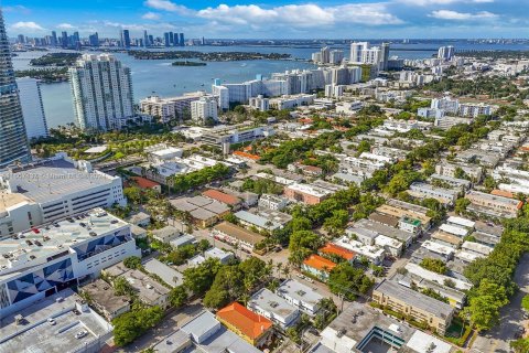 Condo in Miami Beach, Florida, 1 bedroom  № 1397402 - photo 22