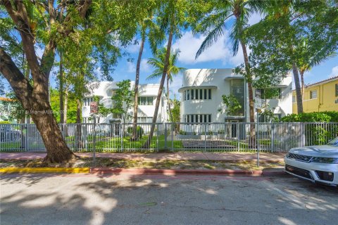 Copropriété à vendre à Miami Beach, Floride: 1 chambre, 46.82 m2 № 1397402 - photo 1