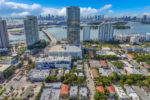 Condo in Miami Beach, Florida, 1 bedroom  № 1397402 - photo 24