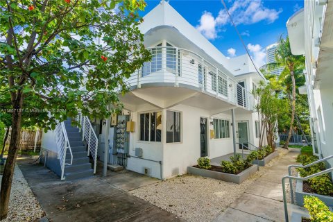 Condo in Miami Beach, Florida, 1 bedroom  № 1397402 - photo 2