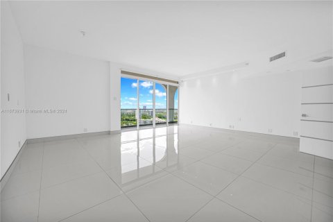 Copropriété à vendre à Aventura, Floride: 5 chambres, 461.54 m2 № 1397447 - photo 9