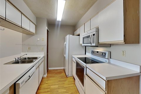 Купить кондоминиум в Киссимми, Флорида 3 комнаты, 113.34м2, № 1307372 - фото 3