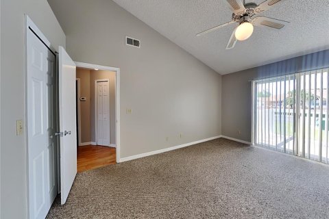 Condo in Kissimmee, Florida, 3 bedrooms  № 1307372 - photo 6