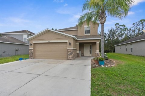 House in Hudson, Florida 5 bedrooms, 204.38 sq.m. № 1401019 - photo 1