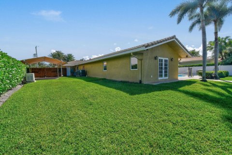 Villa ou maison à vendre à Palm Beach Gardens, Floride: 3 chambres, 303.23 m2 № 1097550 - photo 14