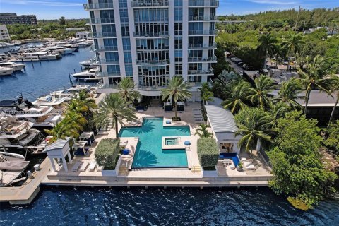 Copropriété à vendre à North Miami Beach, Floride: 2 chambres, 155.15 m2 № 1362272 - photo 26