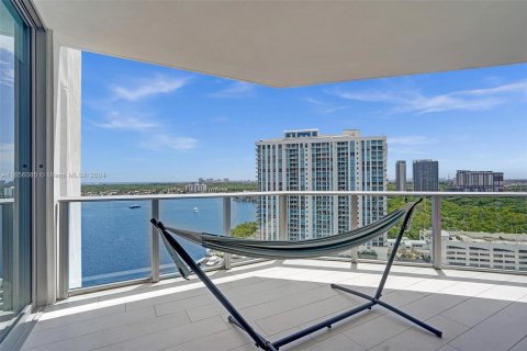 Copropriété à vendre à North Miami Beach, Floride: 2 chambres, 155.15 m2 № 1362272 - photo 7