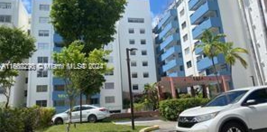 Condo in Miami, Florida, 2 bedrooms  № 1367550