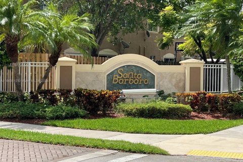 Townhouse in Cutler Bay, Florida 3 bedrooms, 120.31 sq.m. № 1367553 - photo 2