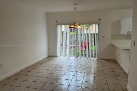 Adosado en alquiler en Cutler Bay, Florida, 3 dormitorios, 120.31 m2 № 1367553 - foto 7