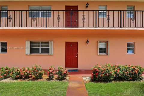 Condo in Stuart, Florida, 2 bedrooms  № 1289075 - photo 16