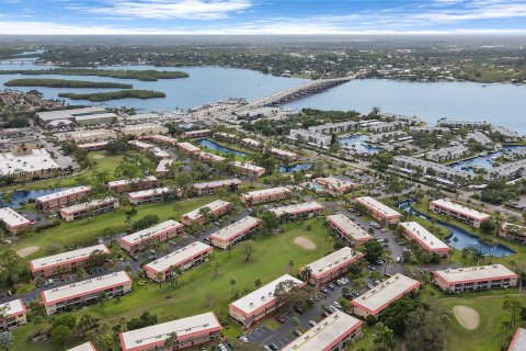 Condo in Stuart, Florida, 2 bedrooms  № 1289075 - photo 21