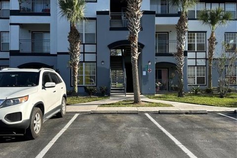 Condominio en venta en Orlando, Florida, 2 dormitorios, 87.98 m2 № 993084 - foto 1