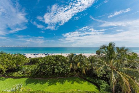 Touwnhouse à vendre à Miami Beach, Floride: 3 chambres, 260.87 m2 № 880505 - photo 20