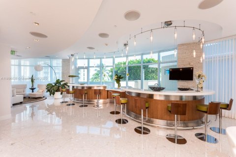Touwnhouse à vendre à Miami Beach, Floride: 3 chambres, 260.87 m2 № 880505 - photo 17