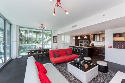 Touwnhouse à vendre à Miami Beach, Floride: 3 chambres, 260.87 m2 № 880505 - photo 4
