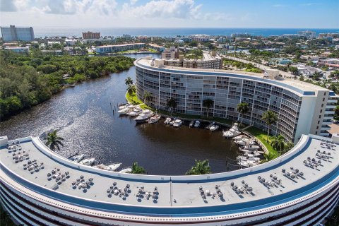 Condominio en venta en Deerfield Beach, Florida, 2 dormitorios, 116.59 m2 № 1151663 - foto 9