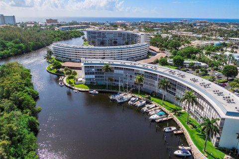 Condo in Deerfield Beach, Florida, 2 bedrooms  № 1151663 - photo 10