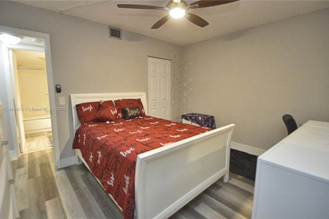 Condominio en venta en Pembroke Pines, Florida, 2 dormitorios, 102.19 m2 № 843751 - foto 9