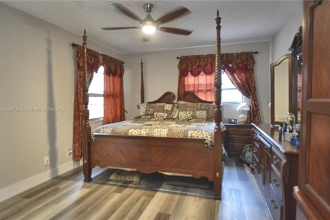 Condominio en venta en Pembroke Pines, Florida, 2 dormitorios, 102.19 m2 № 843751 - foto 26