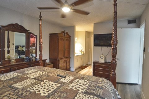 Condominio en venta en Pembroke Pines, Florida, 2 dormitorios, 102.19 m2 № 843751 - foto 28