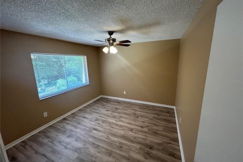 Condo in Sanford, Florida, 3 bedrooms  № 1317630 - photo 12