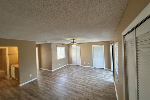 Copropriété à vendre à Sanford, Floride: 3 chambres, 167.32 m2 № 1317630 - photo 14