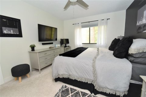 Condo in Sarasota, Florida, 2 bedrooms  № 214792 - photo 14