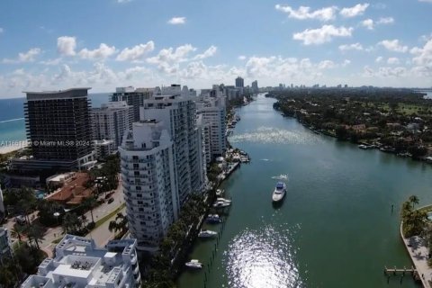 Condominio en venta en Miami Beach, Florida, 3 dormitorios, 129.13 m2 № 1333686 - foto 17