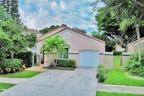 House in Weston, Florida 3 bedrooms, 162.76 sq.m. № 1333684 - photo 1