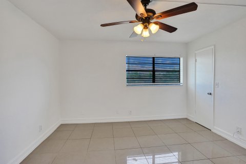 Condominio en venta en Coral Springs, Florida, 3 dormitorios, 133.78 m2 № 1100858 - foto 9