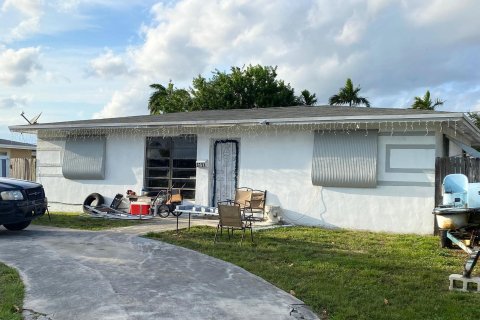 House in West Park, Florida 3 bedrooms, 115.38 sq.m. № 1100856 - photo 4