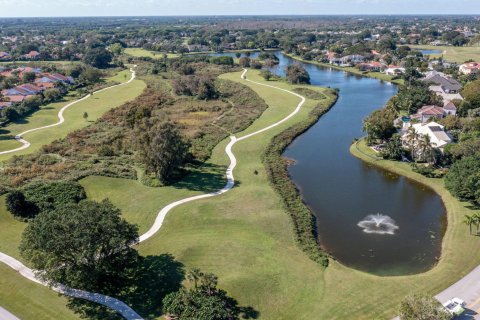 House in Wellington, Florida 3 bedrooms, 184.88 sq.m. № 1100879 - photo 18