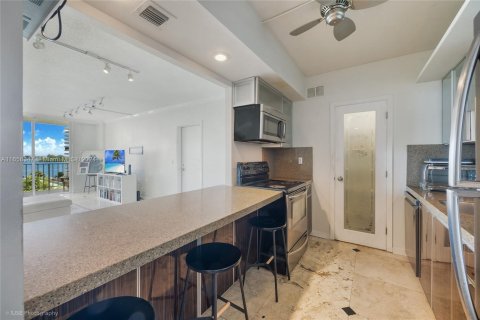 Copropriété à vendre à Miami, Floride: 2 chambres, 125.7 m2 № 1362178 - photo 5