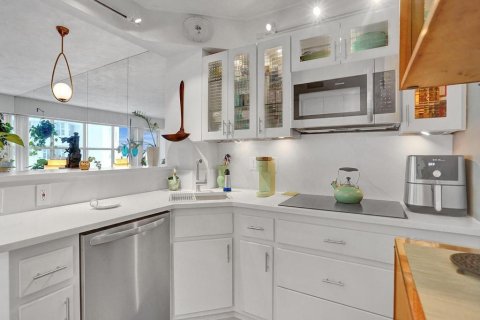 Condo in Fort Lauderdale, Florida, 1 bedroom  № 1092241 - photo 28