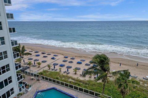 Condominio en venta en Fort Lauderdale, Florida, 1 dormitorio, 74.32 m2 № 1092241 - foto 8