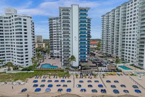 Condominio en venta en Fort Lauderdale, Florida, 1 dormitorio, 74.32 m2 № 1092241 - foto 29