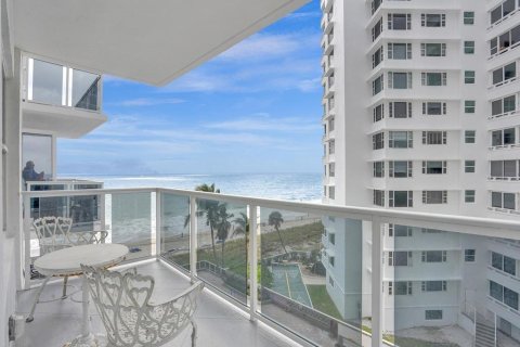 Condominio en venta en Fort Lauderdale, Florida, 1 dormitorio, 74.32 m2 № 1092241 - foto 11