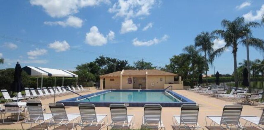 Condominio en Delray Beach, Florida, 2 dormitorios  № 1092378