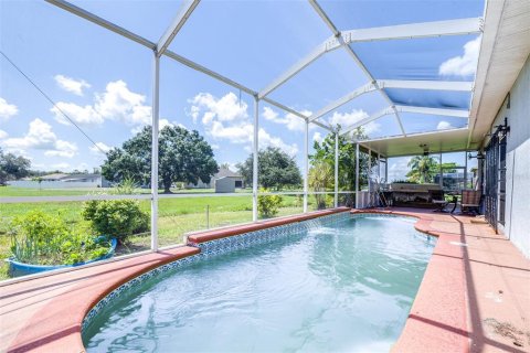 Villa ou maison à vendre à Kissimmee, Floride: 4 chambres, 222.97 m2 № 1323770 - photo 6