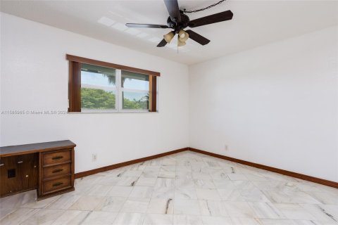 Condo in Hollywood, Florida, 2 bedrooms  № 1172796 - photo 19