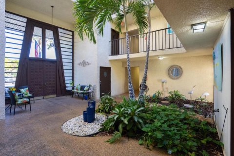 Condo in Stuart, Florida, 2 bedrooms  № 984389 - photo 8