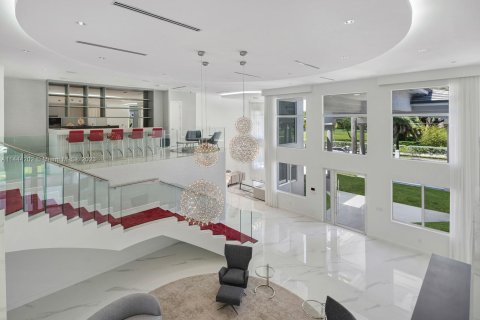 Villa ou maison à vendre à Hialeah Gardens, Floride: 7 chambres, 702.53 m2 № 728293 - photo 12