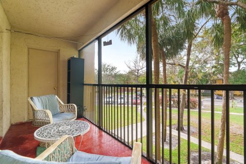 Condo in Oakland Park, Florida, 2 bedrooms  № 972703 - photo 6