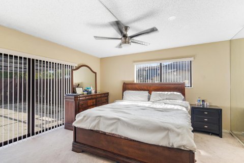 Adosado en venta en Lake Worth, Florida, 3 dormitorios, 152.92 m2 № 1152078 - foto 14